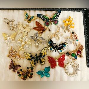 Huge Lot 20 Butterfly Fairy Brooches Rhinestone Pearl Enamel Nature Set
